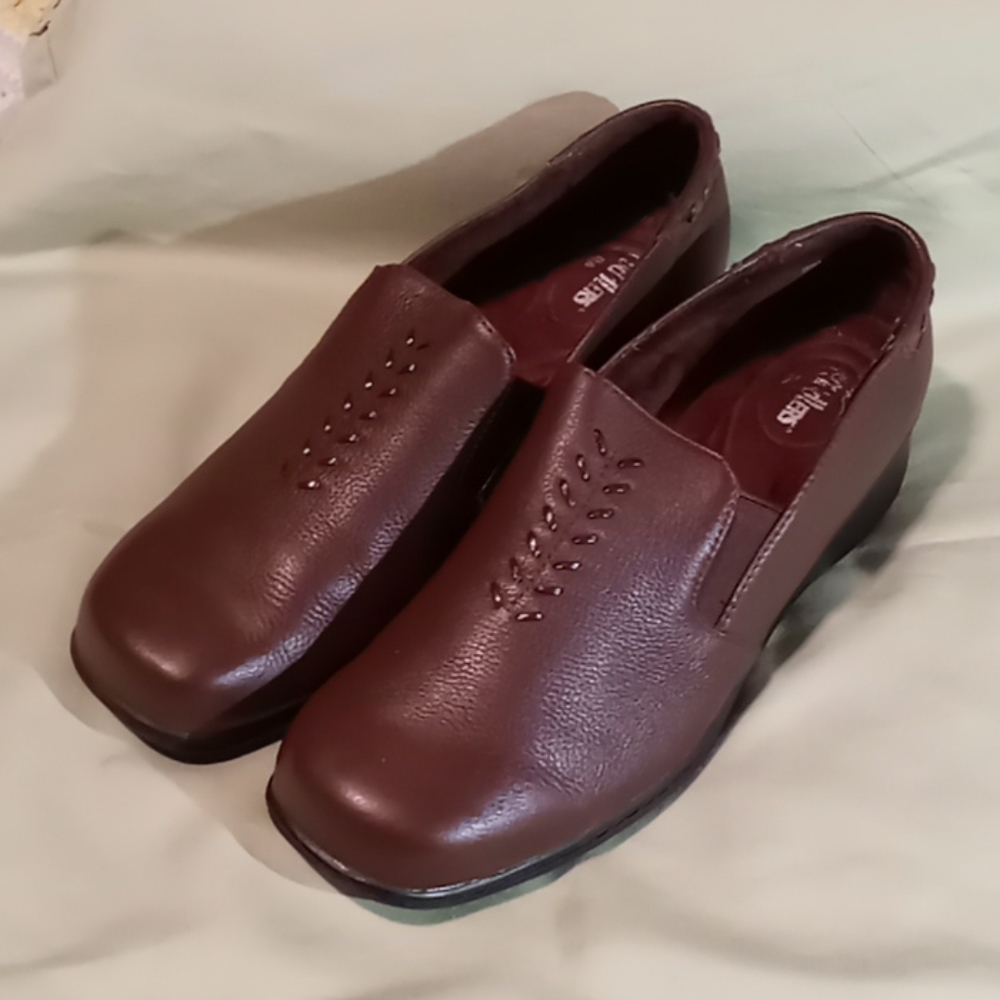 Cobbie Cuddlers Brown Loafers Shoes